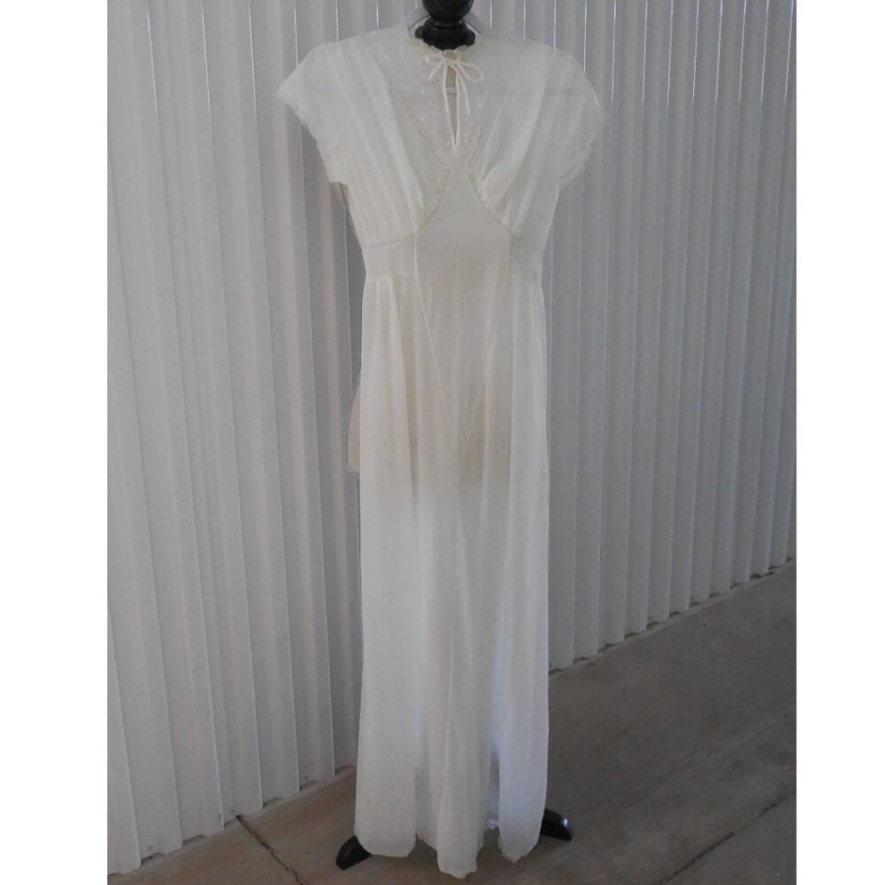 Vintage Nightgown Robe Set Chiffon Lace Peignoir Robe Sz 36 & Nightgown Size 32 - Picture 5 of 12